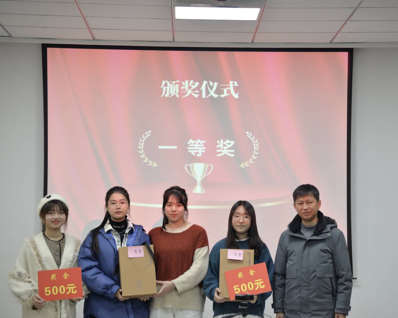 eef02f46bf8043d59be9e20a900cc509.jpg eef02f46bf8043d59be9e20a900cc509.jpg